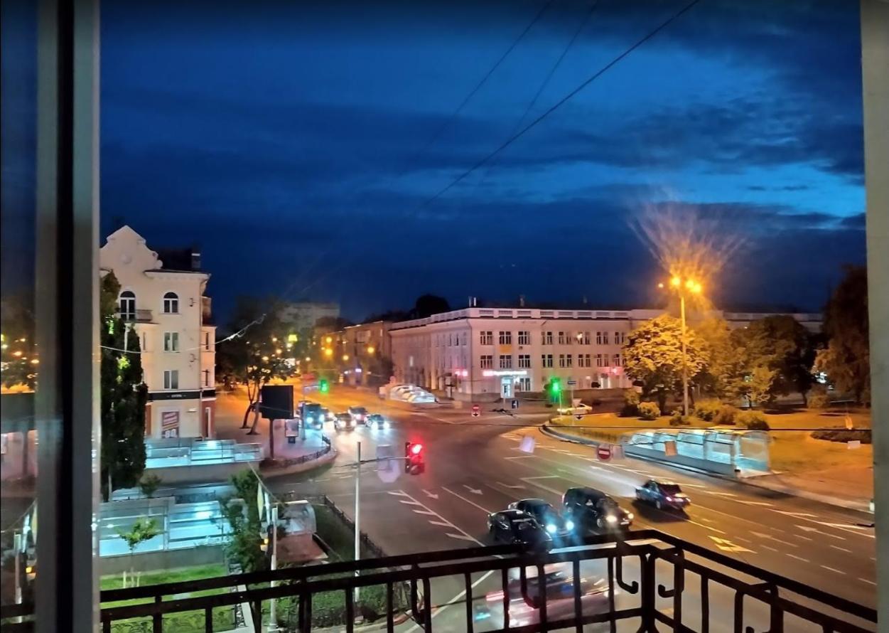 Apart-Hotel Parasolka Chernihiv Exterior photo